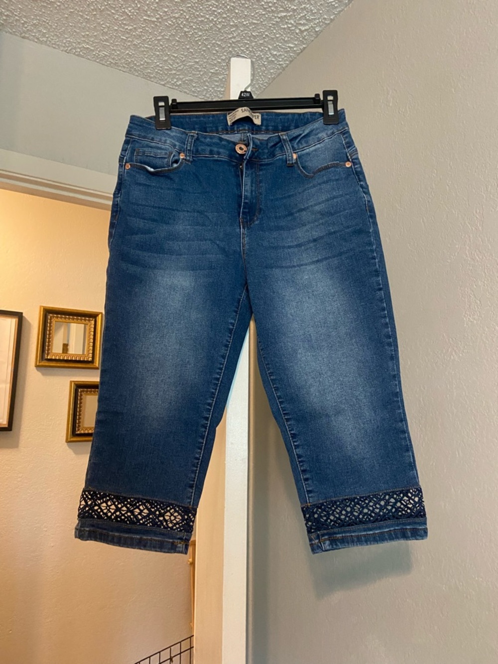 Dark Blue Women's Cropped Jean-Shorts with Lace Trim
